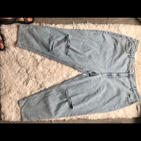 True Craft Mom Jeans - Picture 3 of 6